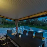 Сasa de vacaciones Pendolina With Private Pool