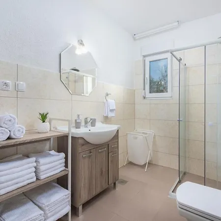 Pendolina With Private Pool Holiday home Buje