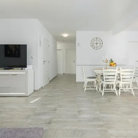 Pendolina With Private Pool