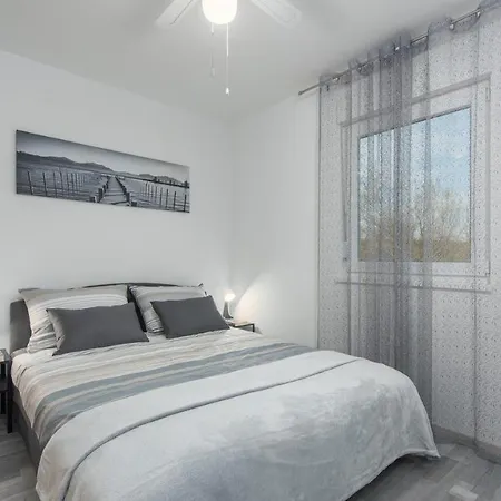 Pendolina With Private Pool Holiday home Buje