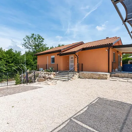 Сasa de vacaciones Pendolina With Private Pool *