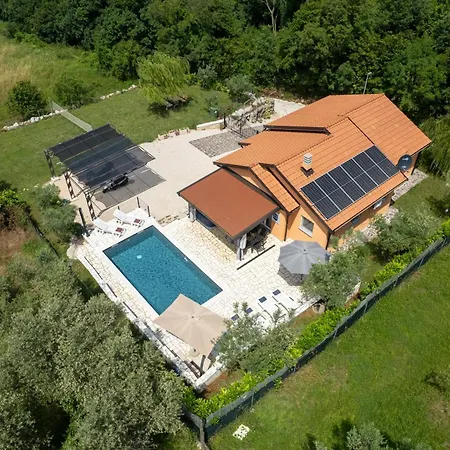 Semesterbostad Pendolina With Private Pool *