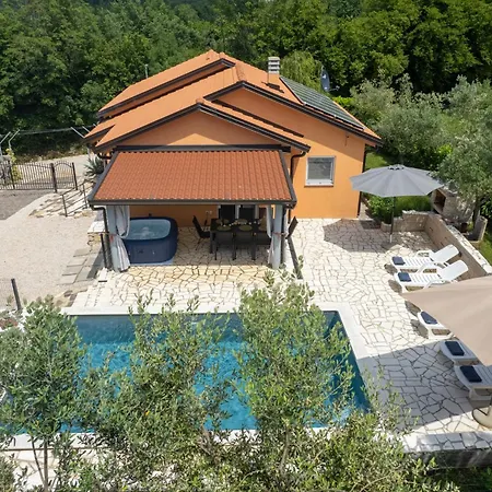 Pendolina With Private Pool Buje