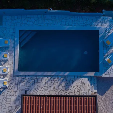 Pendolina With Private Pool Vikendica *