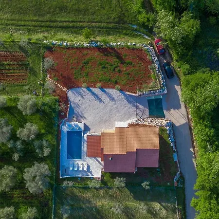 Vikendica Pendolina With Private Pool