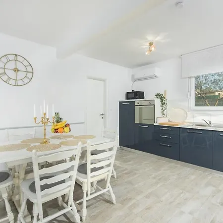 Pendolina With Private Pool * Buje