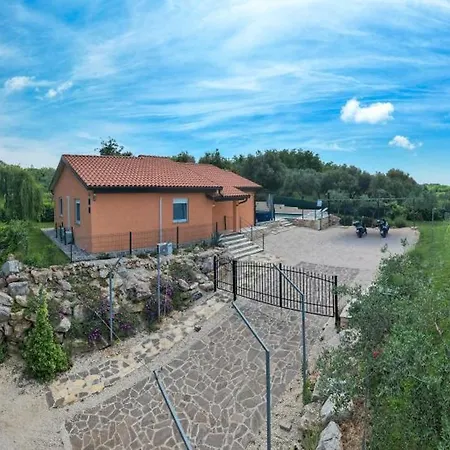 Pendolina With Private Pool בוג'ה