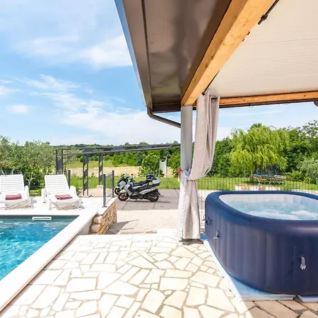 Pendolina With Private Pool *