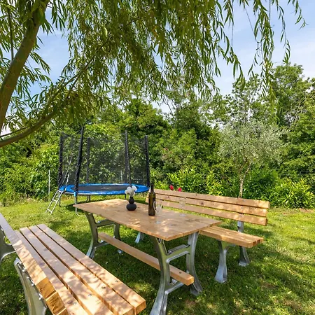 Pendolina With Private Pool Ferienhaus