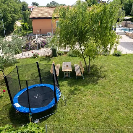 Ferienhaus Pendolina With Private Pool