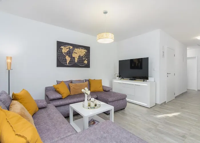 펜션 Pendolina With Private Pool *