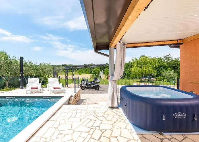 Pendolina With Private Pool *